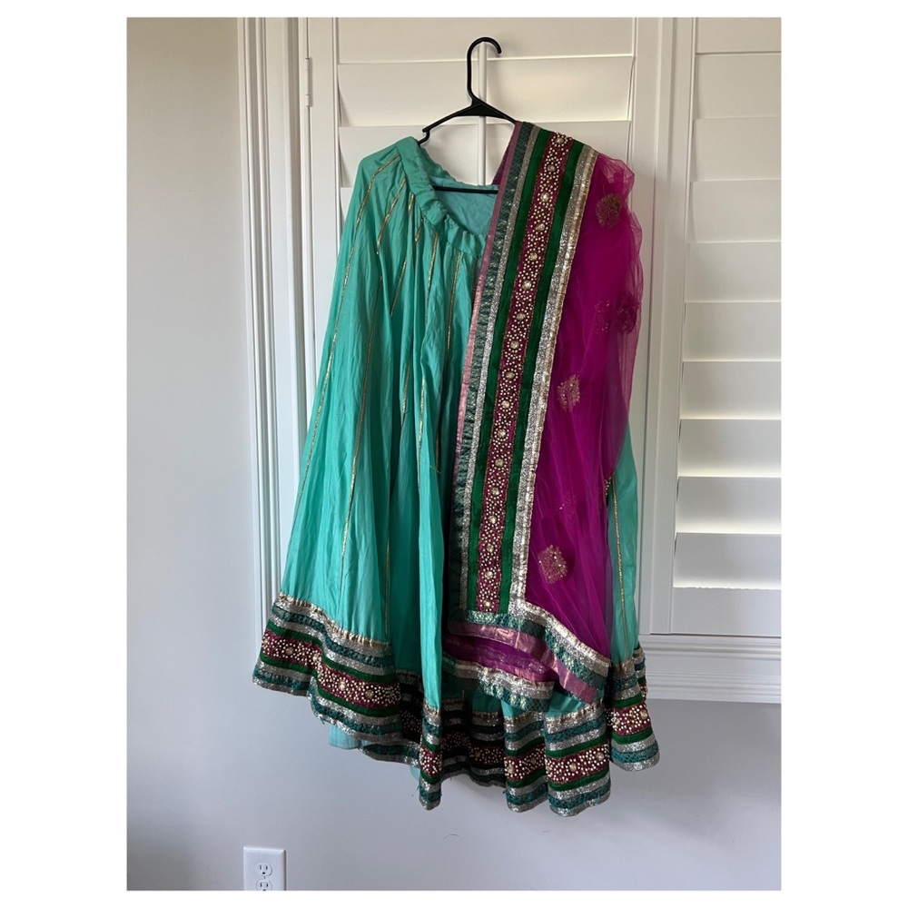 Teal chaniya (skirt) & magenta duppata